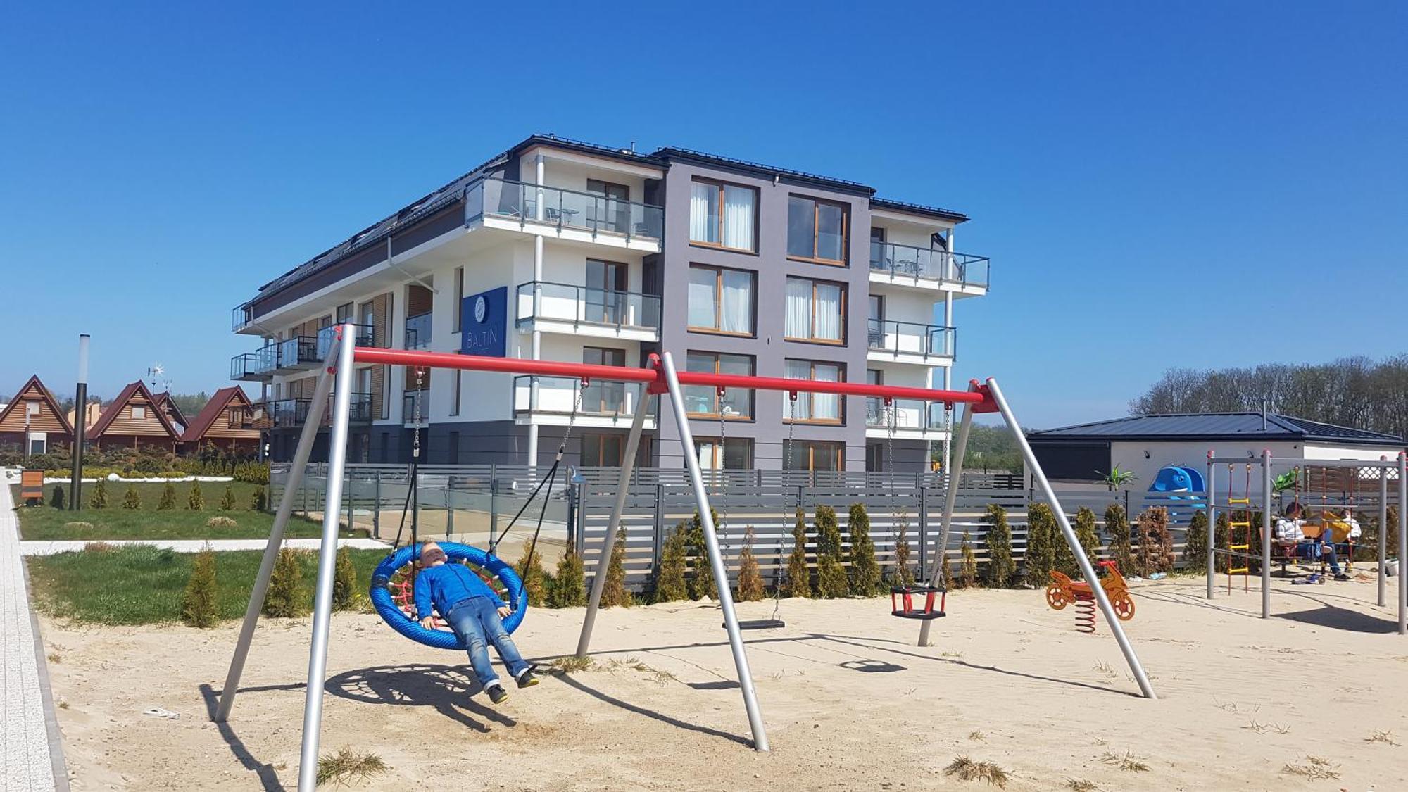 Apartamenty Przystanek Plaza Sarbinowo Exterior foto